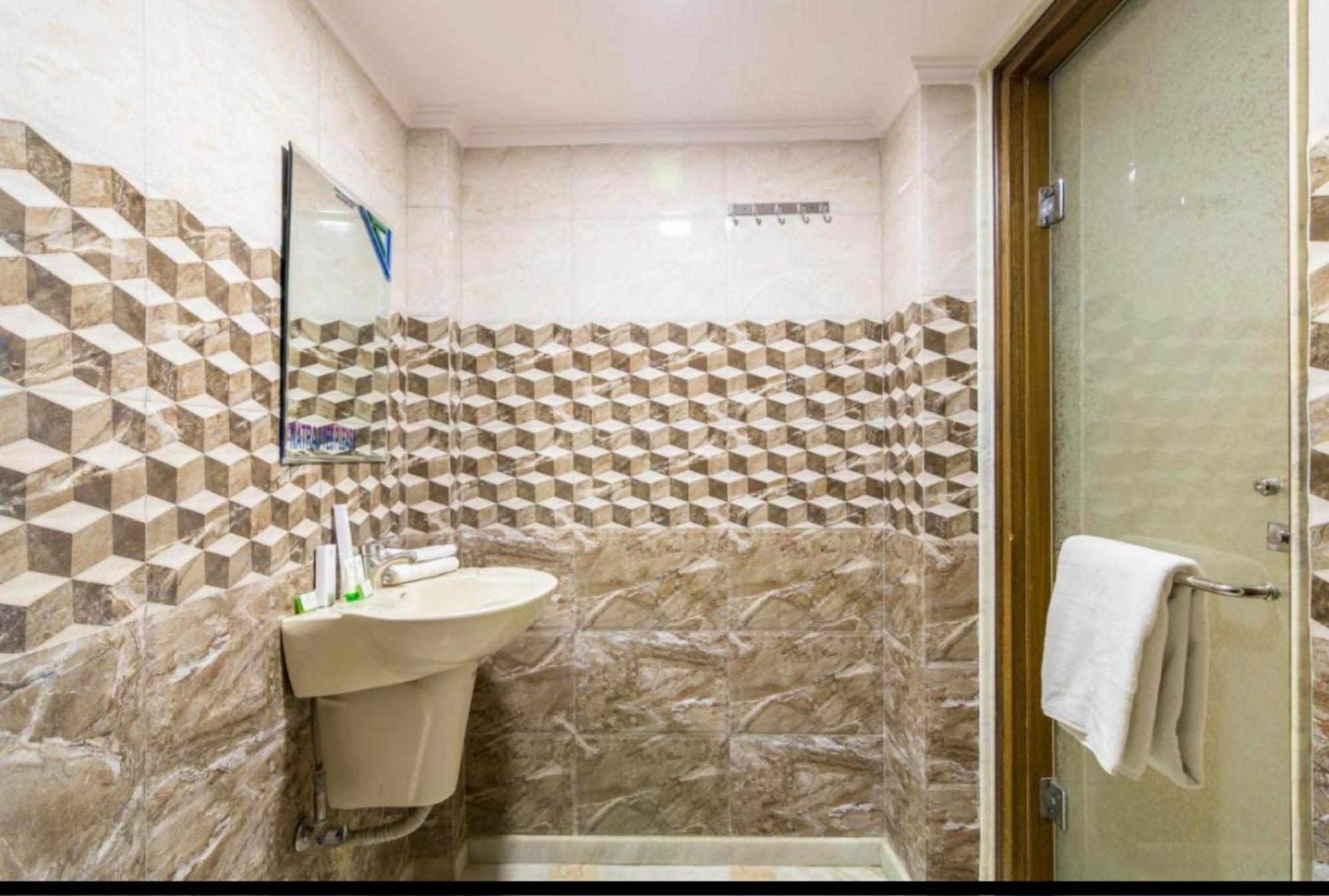 होटल The Natraj Yes Please -new Delhi New Delhi