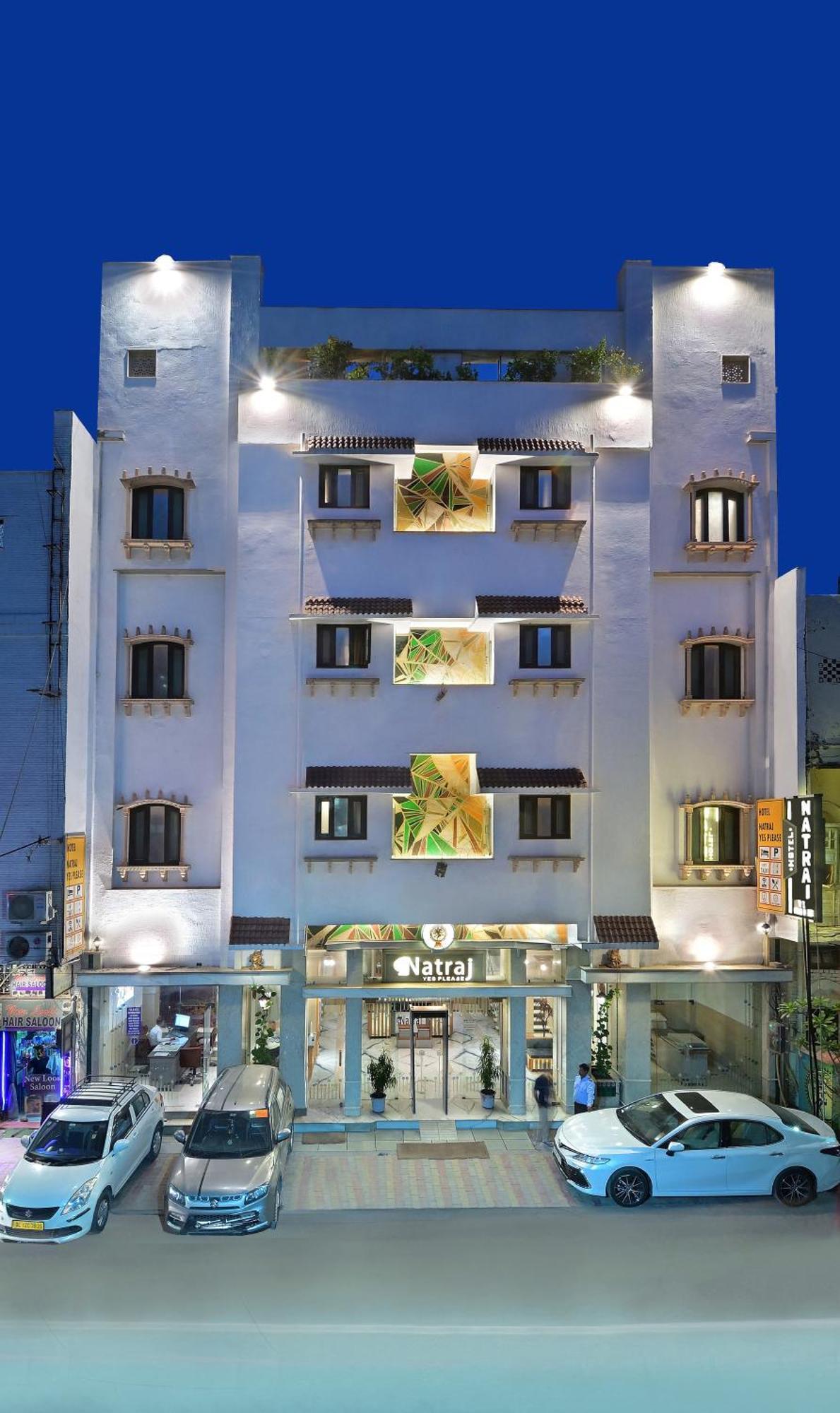 होटल The Natraj Yes Please -new Delhi 4*
