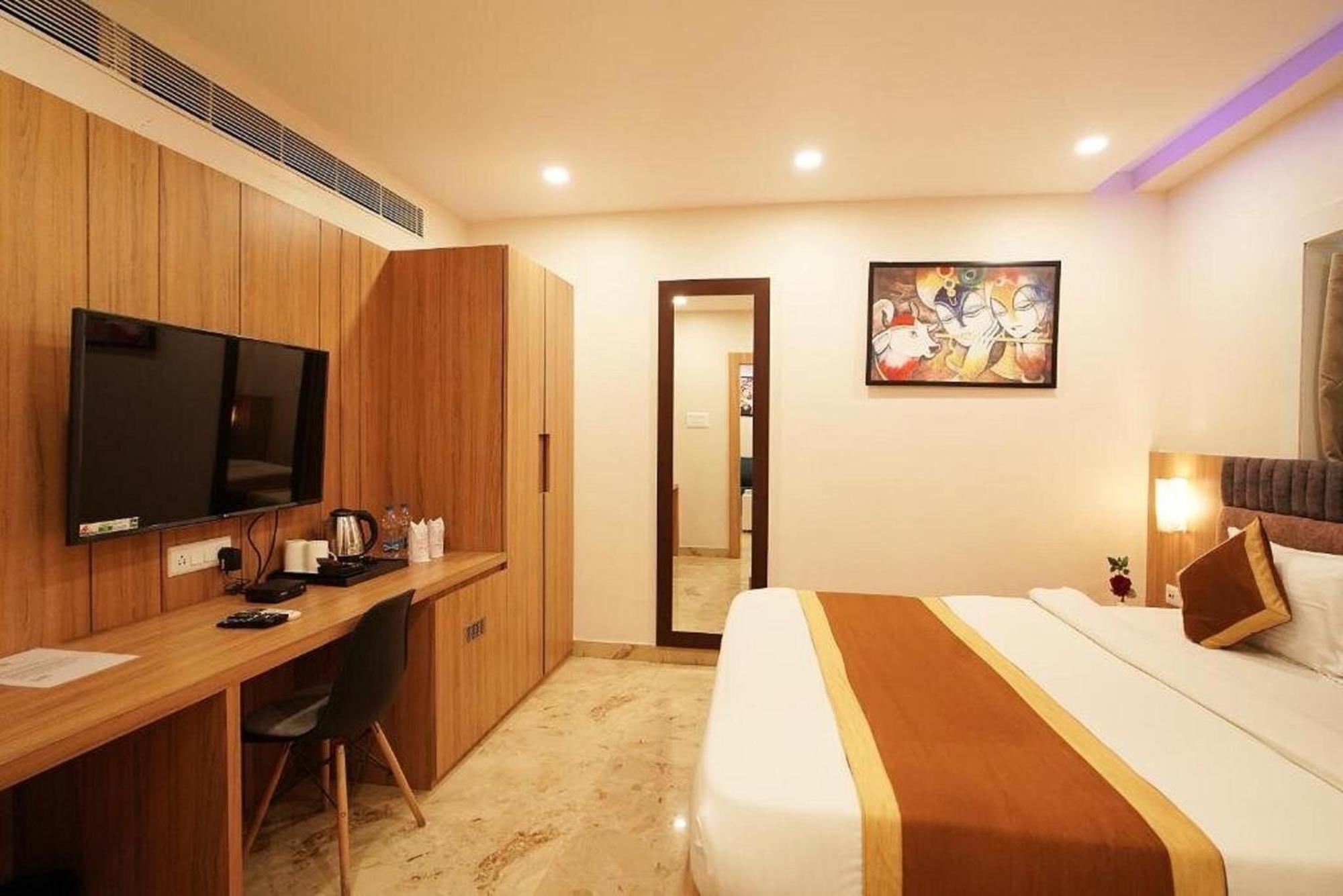 The Natraj Yes Please -new Delhi होटल New Delhi
