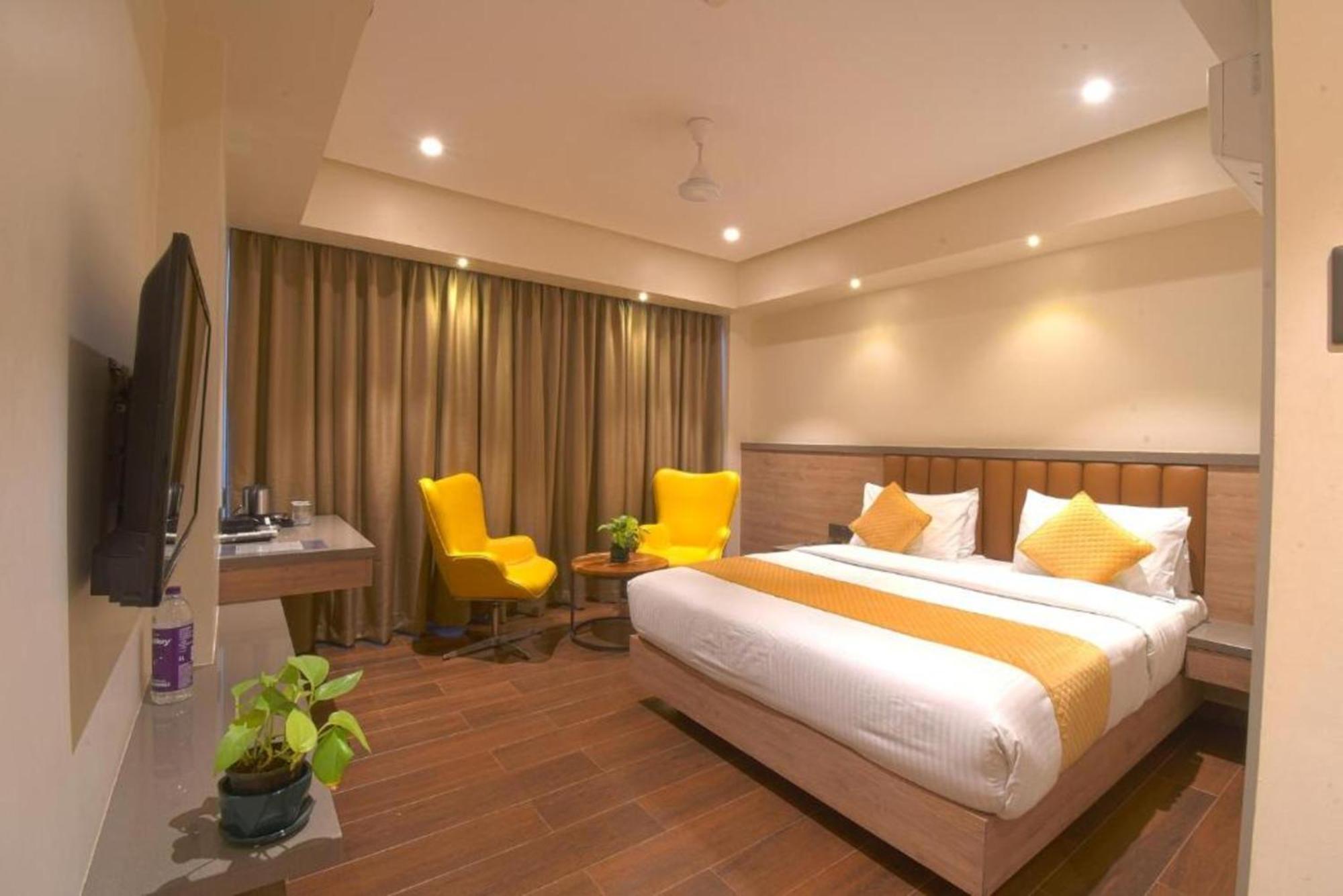 The Natraj Yes Please -new Delhi होटल